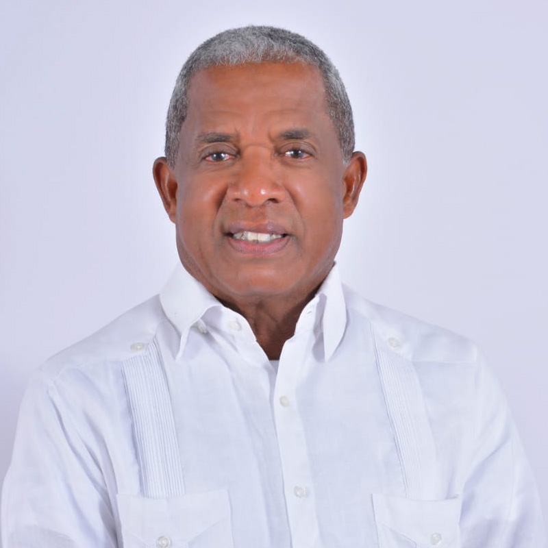 Alfredo Ávila - Vocal