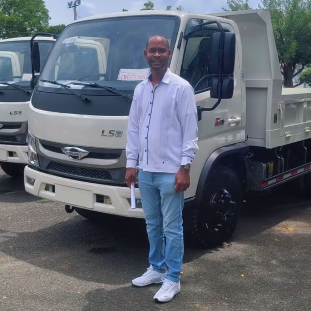 Distrito Caleta recibe camión volteo para fortalecer su programa de sostenibilidad